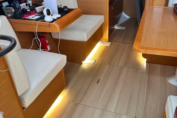 40ft Jeanneau Yacht For Sale