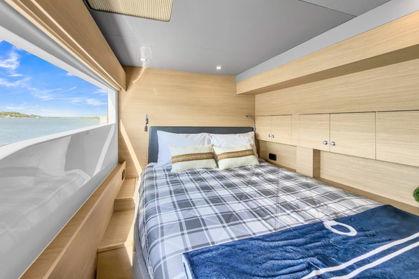 Aquila 54 Yacht Yacht For Sale