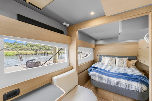Aquila 54 Yacht Yacht For Sale