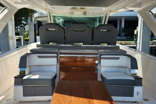 2019 Tiara Yachts 38