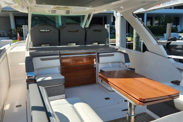38ft Tiara Yachts Yacht For Sale