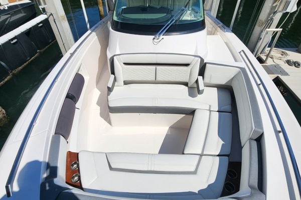 2019 Tiara Yachts 38