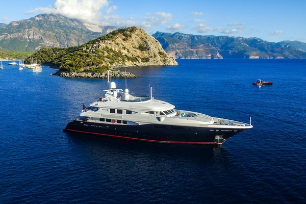 HOLIDAY  140ft Maiora Yacht For Sale