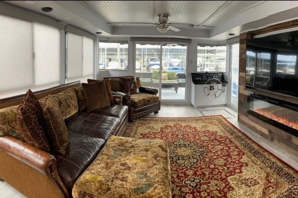 77ft Sumerset Yacht For Sale