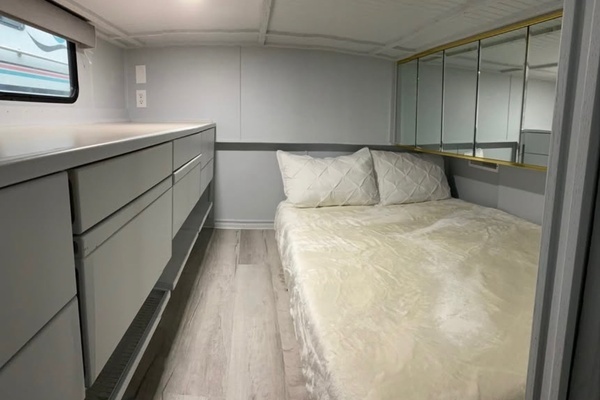 Sumerset 77 Yacht For Sale