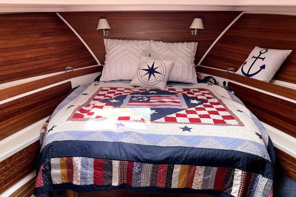 Pura Vida 37ft Back Cove Yacht For Sale