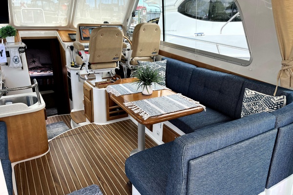 Pura Vida 37ft Back Cove Yacht For Sale