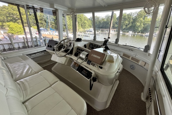 1997 Carver 50
