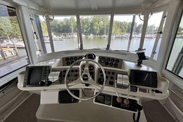 1997 Carver 50