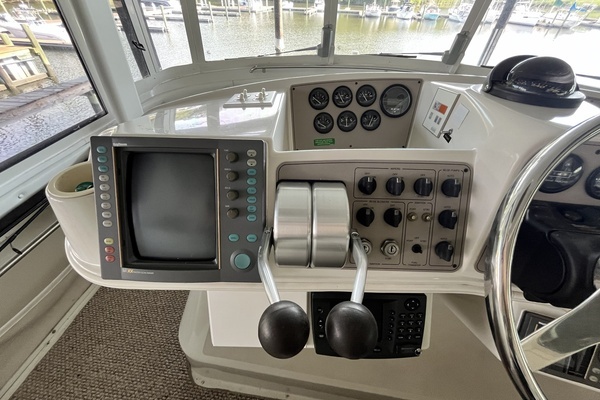 1997 Carver 50