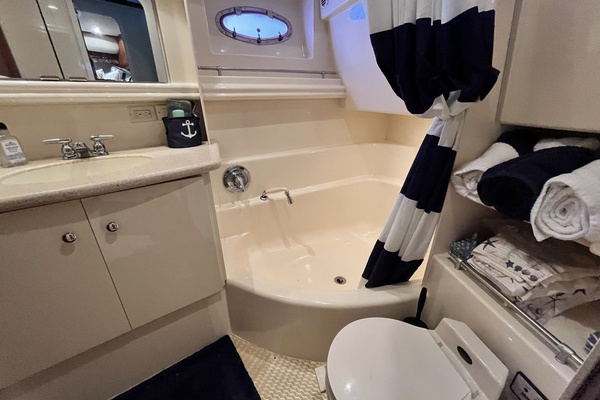 50ft Carver Yacht For Sale