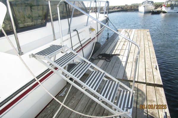 Live 4 2 Day 44ft High Tech Yachts Yacht For Sale
