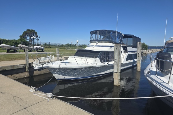 51-ft-Blue Water-1986-Coastal Cruiser- Muskegon Michigan United States  yacht for sale