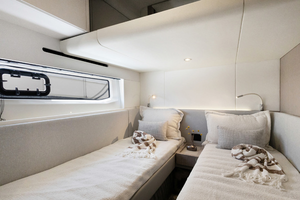 Azimut FLY 53 Yacht For Sale