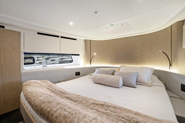53ft Azimut Yacht For Sale