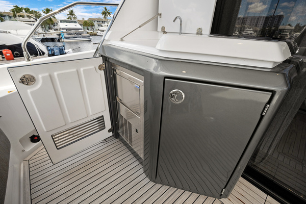 53ft Azimut Yacht For Sale