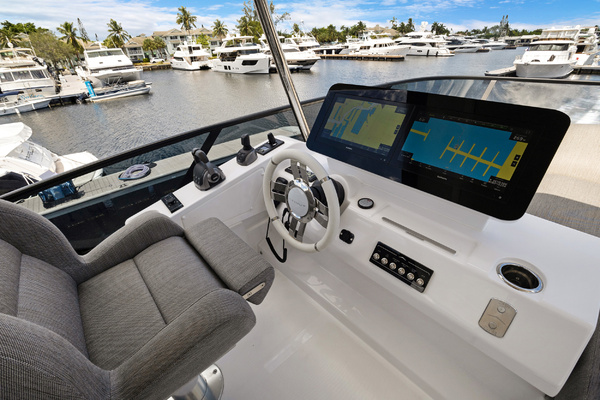 53ft Azimut Yacht For Sale