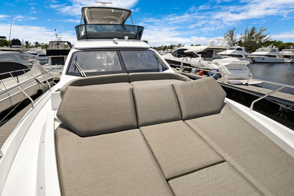 53ft Azimut Yacht For Sale