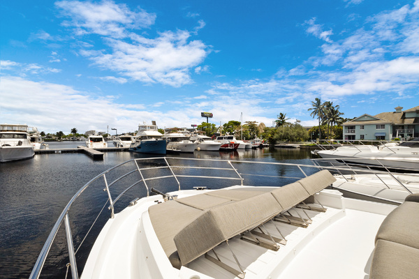 53ft Azimut Yacht For Sale