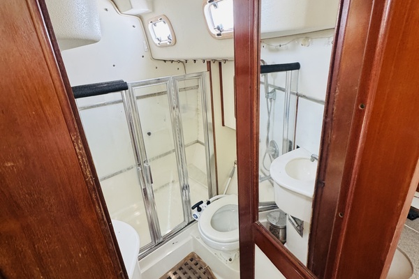 Serenity 45ft Catalina Yacht For Sale