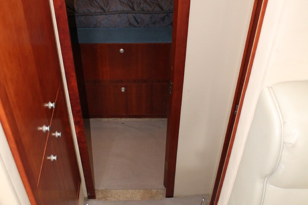41ft Cruisers Yachts Yacht For Sale