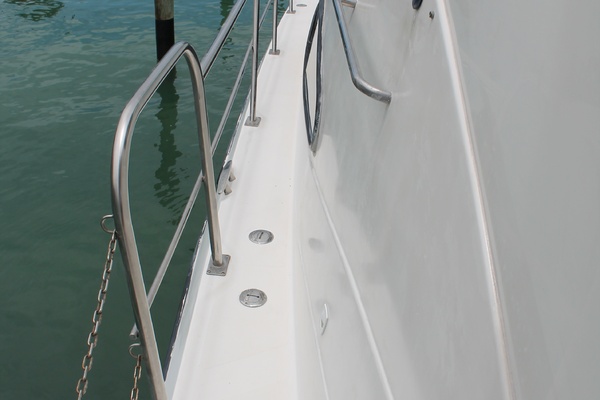 41ft Cruisers Yachts Yacht For Sale