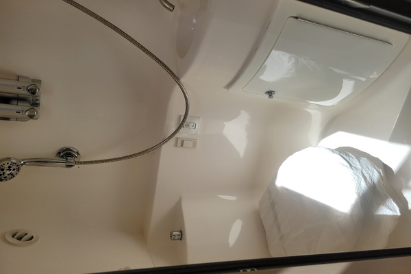 27ft Regal Yacht For Sale