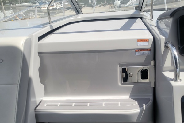 27ft Regal Yacht For Sale