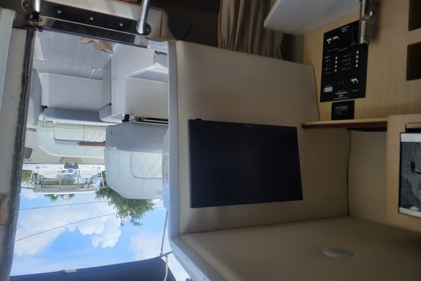 27ft Regal Yacht For Sale