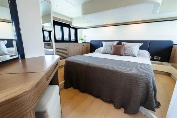 2017 Absolute 50 FLY 50ft Absolute Yacht For Sale