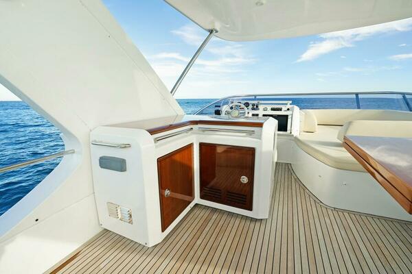 ACCIAIO BLU 60ft Azimut Yacht For Sale