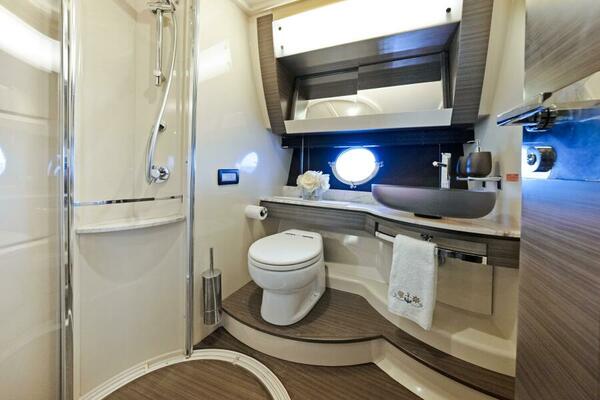 ACCIAIO BLU 60ft Azimut Yacht For Sale