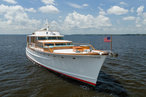 PINTAIL 84ft Trumpy Yacht For Sale