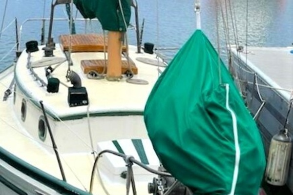TALARIA 30ft Custom Yacht For Sale