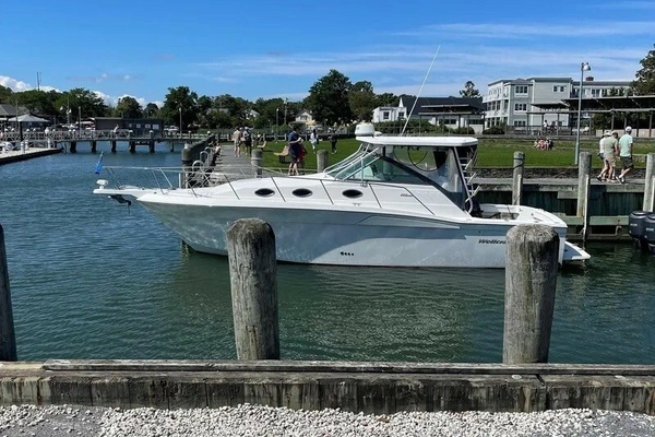 33ft Wellcraft Yacht For Sale