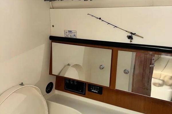 33ft Wellcraft Yacht For Sale