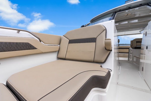 Oh Shelia 36ft Pursuit Yacht For Sale