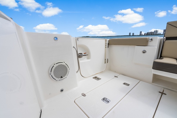 Oh Shelia 36ft Pursuit Yacht For Sale