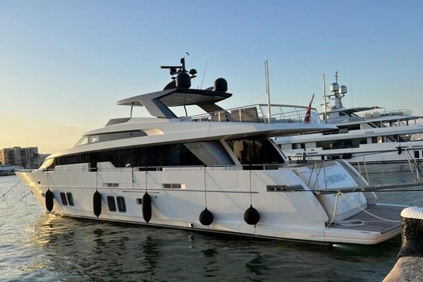 Photo of the 2016 Sanlorenzo SL96 "Muma"