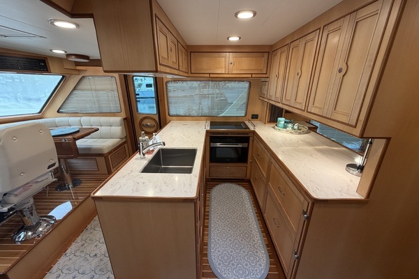 Photo of the 2025 Marlow Explorer 53E "LADY V"