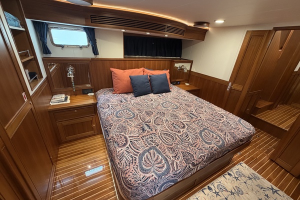 LADY V 53ft Marlow Yacht For Sale