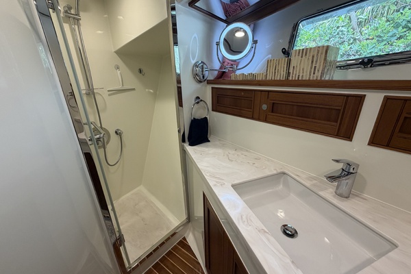 LADY V 53ft Marlow Yacht For Sale