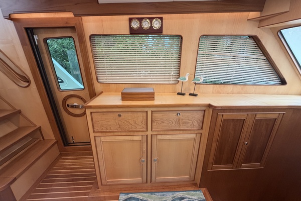 LADY V 53ft Marlow Yacht For Sale