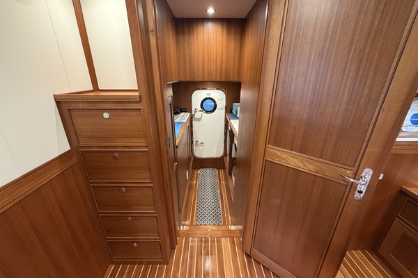 LADY V 53ft Marlow Yacht For Sale