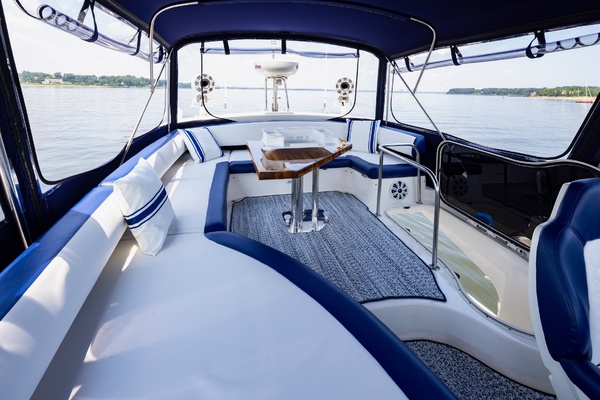 43ft Azimut Yacht For Sale