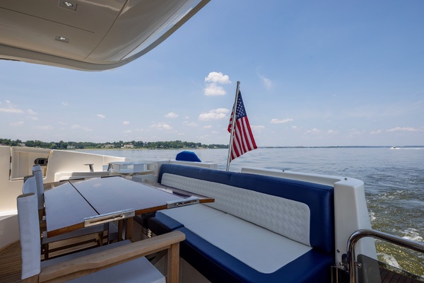 43ft Azimut Yacht For Sale