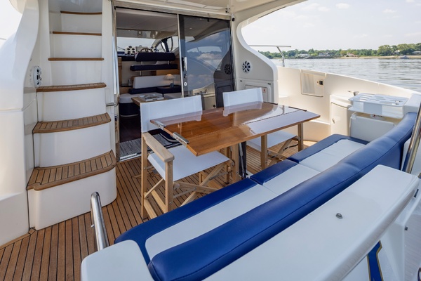 43ft Azimut Yacht For Sale