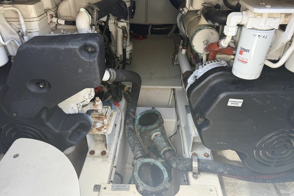 43ft Azimut Yacht For Sale