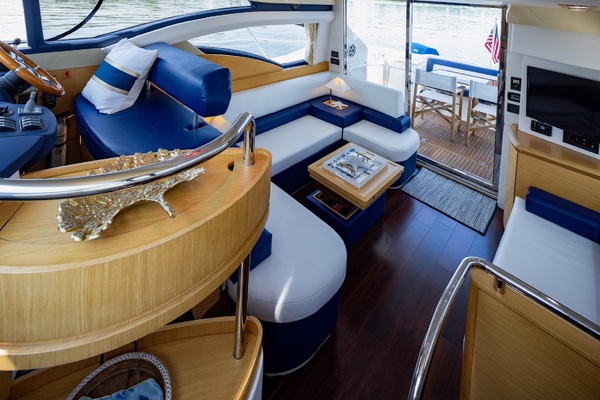 43ft Azimut Yacht For Sale
