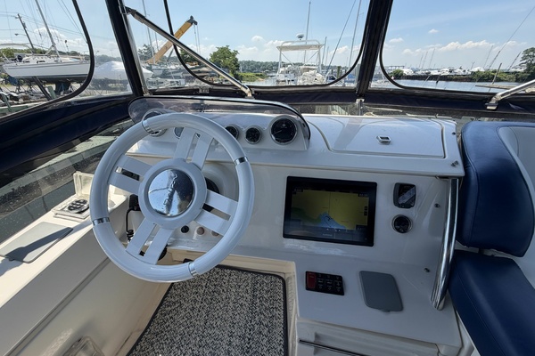 43ft Azimut Yacht For Sale